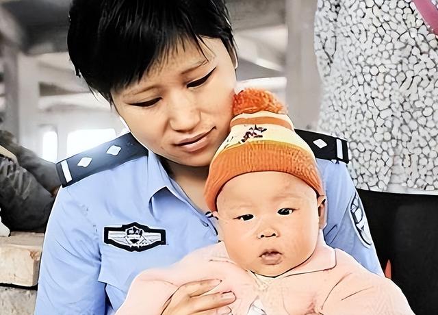 16年前,汶川女警揭衣露乳哺育9婴,归来连升四级,如今怎样了?