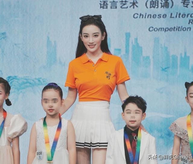 马卉直播不雅照流出，是事故还是故意？网友辣评：露豆豆擦边女