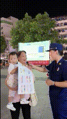 精彩回顾丨“社牛”蓝主播随机街访 带您快乐学消防