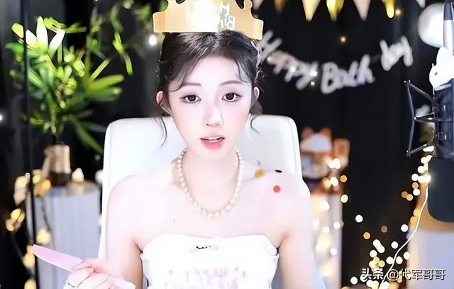 又一位25岁女主播不幸去世，颜值身材绝美，死因曝光让人唏嘘