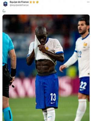 女主播腹肌(身材炸裂坎特“老实”的外表下，隐藏着刀凿斧刻般的腹肌)