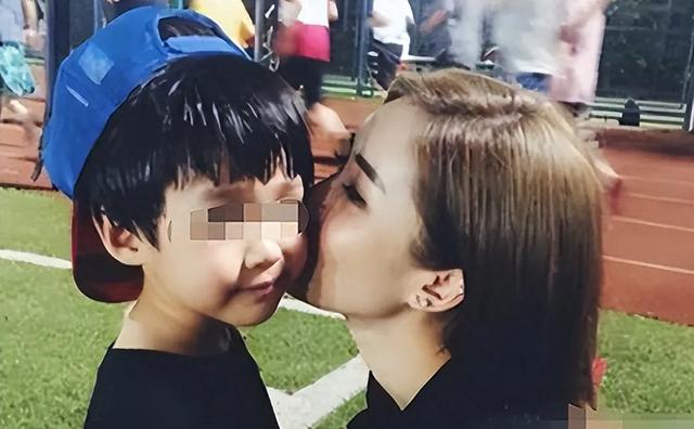 韦雪:从洗头小妹到直播带货女王,她的逆袭之路