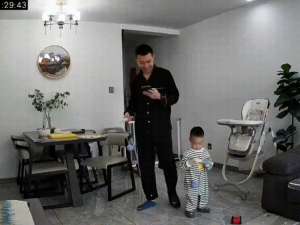 yy女主播与13岁的弟弟(“弟弟的女同学才初一，都这么早熟了吗？”哈哈哈)