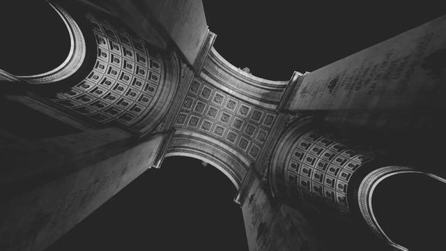 女主播背后故事:丈夫隐秘打赏引发的债务危机!