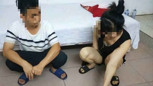 太离谱了!榜一大哥40万一晚约睡女主播,事成后不满意反悔要退款