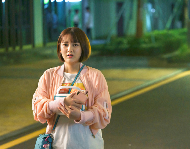 还记得《二十不惑》里的大宝董思怡吗?她瘦下来竟然这么美