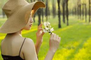 美女主播邢英直播间(精品欣赏《当我爱上我自己》主播：邢英)