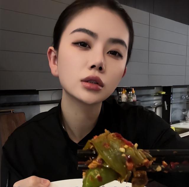 盘点四大厨艺的女主播，哪个最漂亮