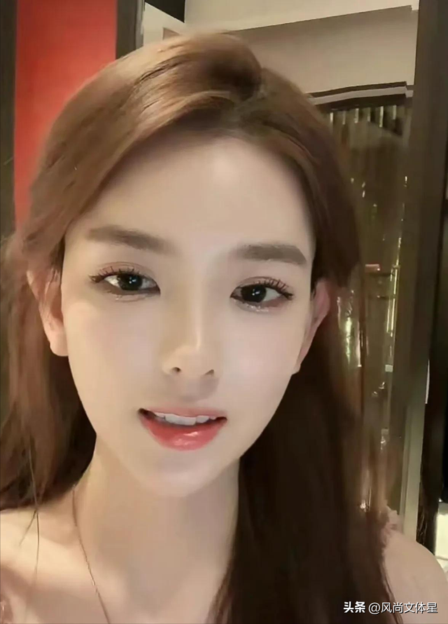 孙一宁线下活动惊现‘见光死’，直播女神形象瞬间崩塌！