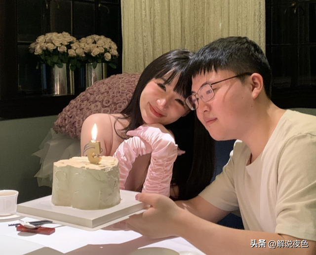 Uzi老婆遭营销号造谣，身上纹身是前男友名字，奥咪咪直接起诉