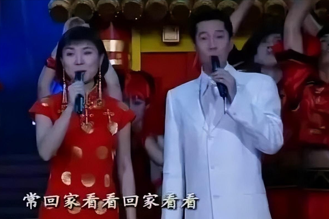 背叛丈夫跟医生相好,转移丈夫12 亿,靠一首歌在春晚爆红的她真狠