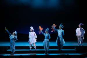 申奥女主播种子(“长江水生生物”集体亮相中国儿艺推出新戏《长江女神，你愿意做我的爸爸吗？》)