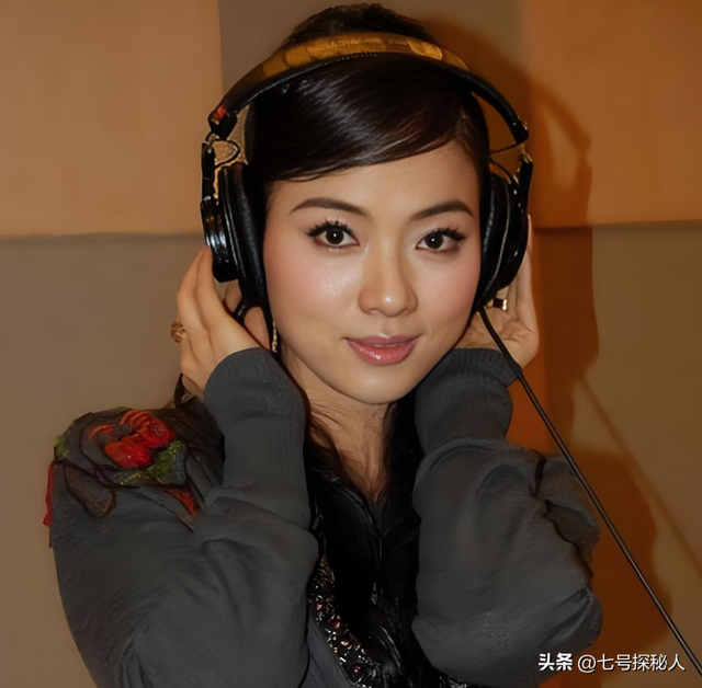 身材丰满、形象出众的四位女歌唱家,你会最喜欢谁呢?