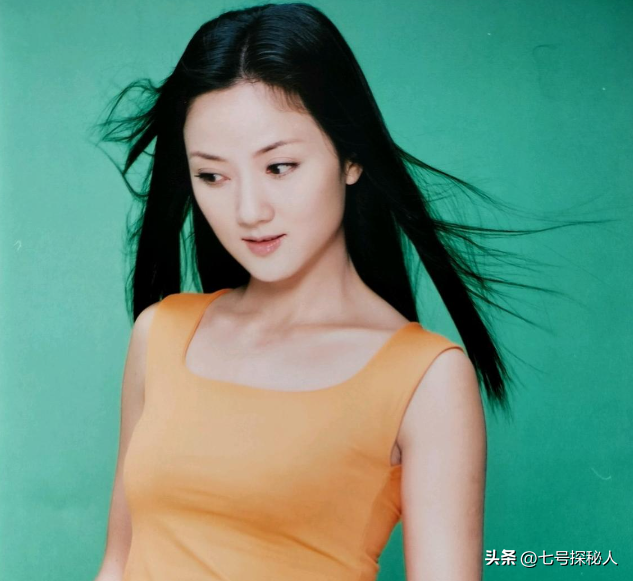 身材丰满、形象出众的四位女歌唱家,你会最喜欢谁呢?