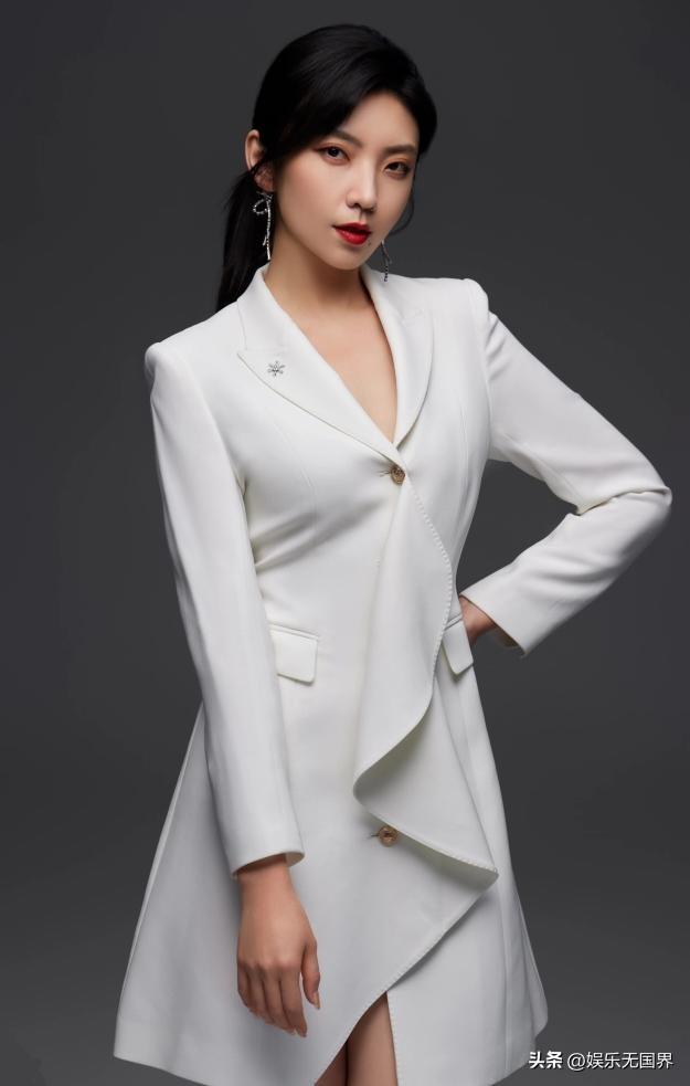 四川电视台15位美女主持人，颜值与才华并存