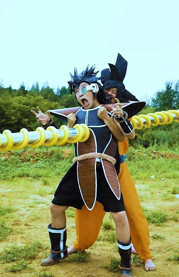 网红阿拉丁狗蛋翻拍低成本龙珠，装扮夸张搞笑，明哥凑热闹抢镜！