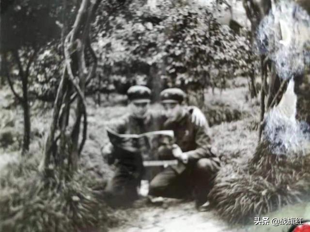 国防施工条件苦，士兵茶余饭后爱跑服务社，只为看一眼美丽女兵