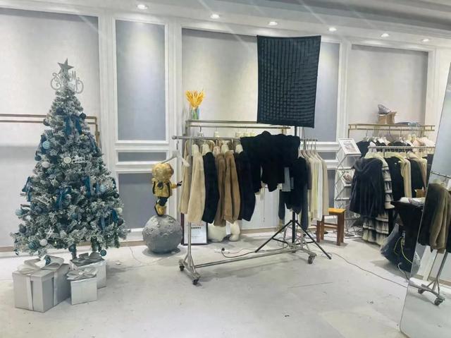 最“贵气”的小城，靠几万元的皮草火了，承包全国80%的交易量