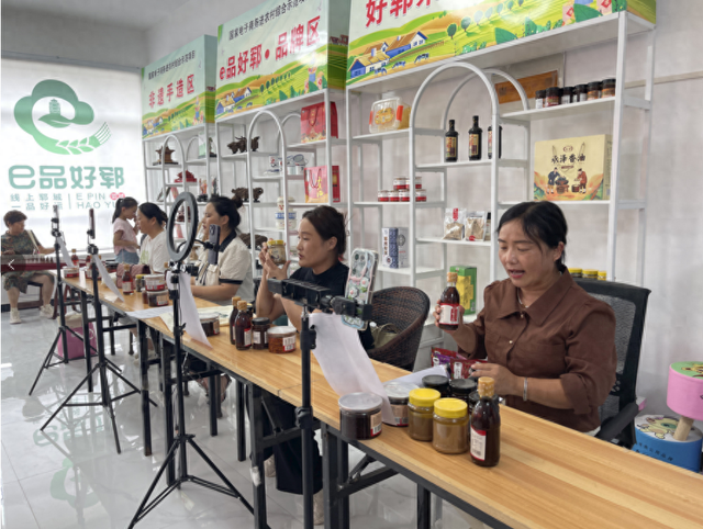 山东郓城：培育电商主播 助力乡村振兴