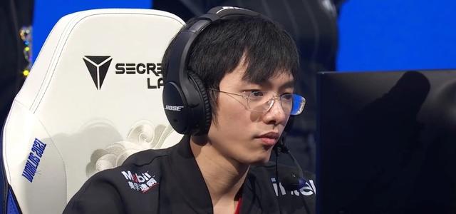 这还是2025年吗？S4冠军ADC六十胜率登顶韩服，UZI打上韩服千分