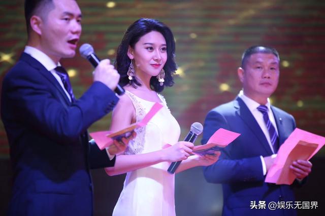 四川电视台15位美女主持人，颜值与才华并存