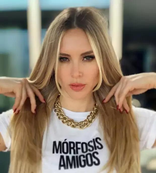 欧冠节目女主持人走红网络 高颜值+魔鬼身材