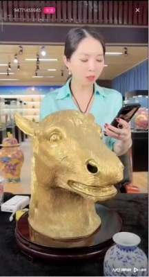 女主播安琪(号称将来高价回收，放博物馆收租，起底直播间坑老买古董骗局)