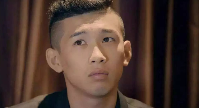 与球球、杨幂交恶,天佑时隔三年再开播,复出有人买账吗?