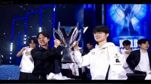 lol两名女主播(英雄联盟真没人看了？两大绝活主播宣布退网，临走前解封所有黑粉)