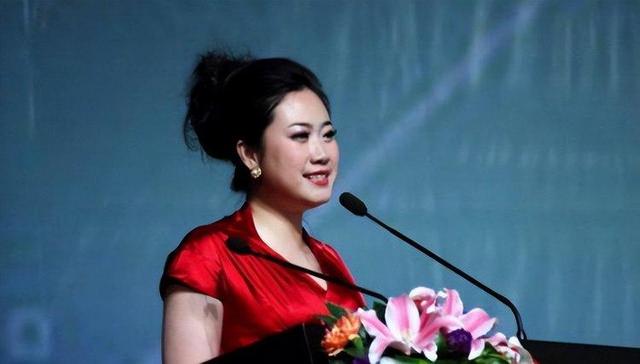 网红鼻祖芙蓉姐姐:从万民嘲笑到低调富婆,她才是最清醒的那一个