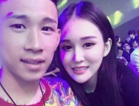 与球球、杨幂交恶,天佑时隔三年再开播,复出有人买账吗?