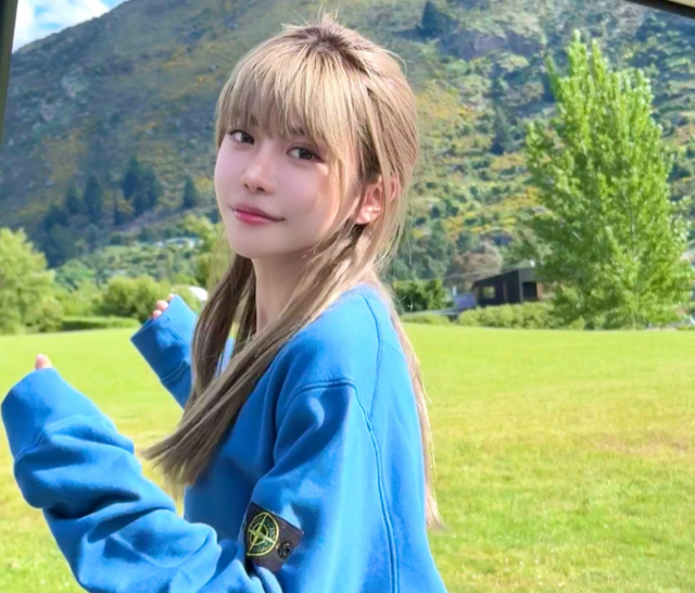 周淑怡再次直播跳热舞,擦边内容果然流量大,人气瞬间暴涨10倍