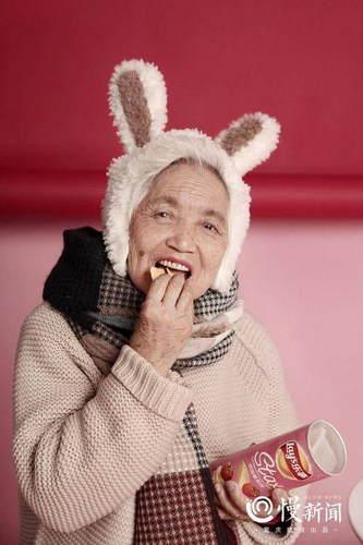 带87岁外婆拍了一套少女系写真,她说:希望外婆永远“少女”