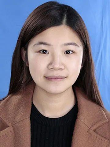 疫情下的邓州市六高中女教师:新晋网红女主播 腹有诗书气自华