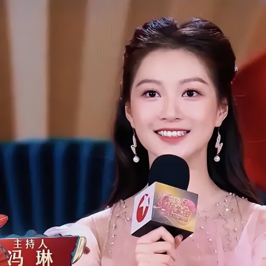 东方卫视10位美女主持人，陈辰、冯琳、司雯嘉，你喜欢哪位主播