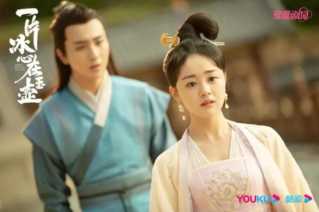 陈芳彤:曾用名林千鹿,《君九龄》中饰柳儿,今多演女主