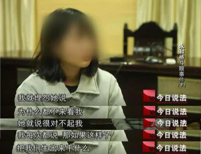 怀疑“社会摇”舞步被抄袭,女主播引发百人持刀互殴