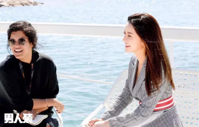 6月封面女郎：“YY一姐”崔阿扎