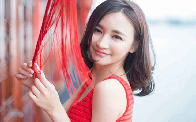 斗鱼人气女主播:魔王被称最美,而她一首歌碾压薛之谦和周杰伦