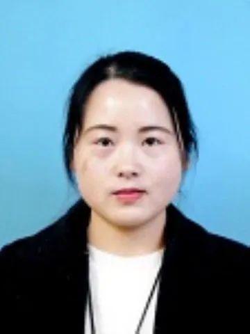 疫情下的邓州市六高中女教师:新晋网红女主播 腹有诗书气自华