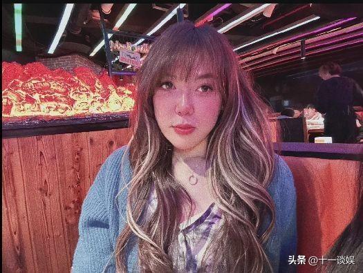 浪胃仙彻底放飞自我,晒美照越来越女性化,直言不在意他人看法