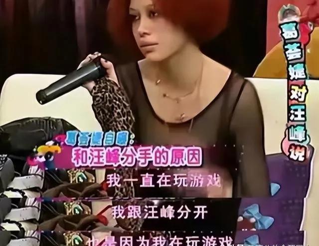 汪峰两个女儿不一般，小苹果高挑小梨涡，章子怡的醒醒都这么尴尬