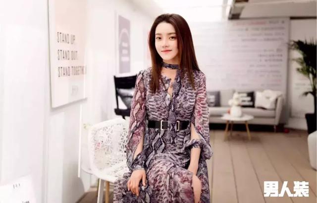 6月封面女郎：“YY一姐”崔阿扎