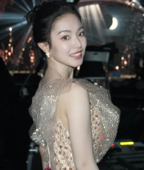 东方卫视10位美女主持人，陈辰、冯琳、司雯嘉，你喜欢哪位主播