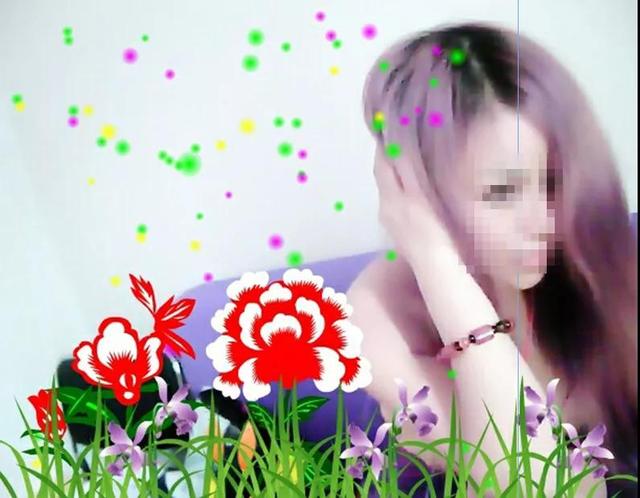 网红女主播“妖妖”,直播尺度大胆,利用直播贩毒