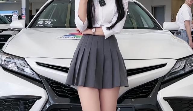 擦边卖车的女主播要凉了！抖音微信同时下狠手……