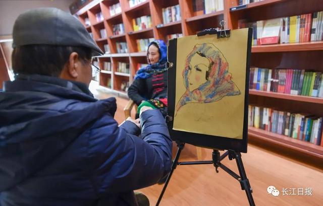 这位武汉画家笔下的女人风情万种,有一种人却坚决不画!