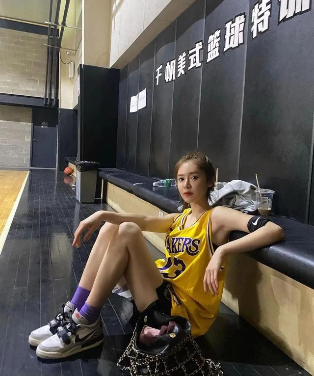腾讯NBA五大美女主持人和五大外派美女记者大比拼 张曼源能夺魁吗