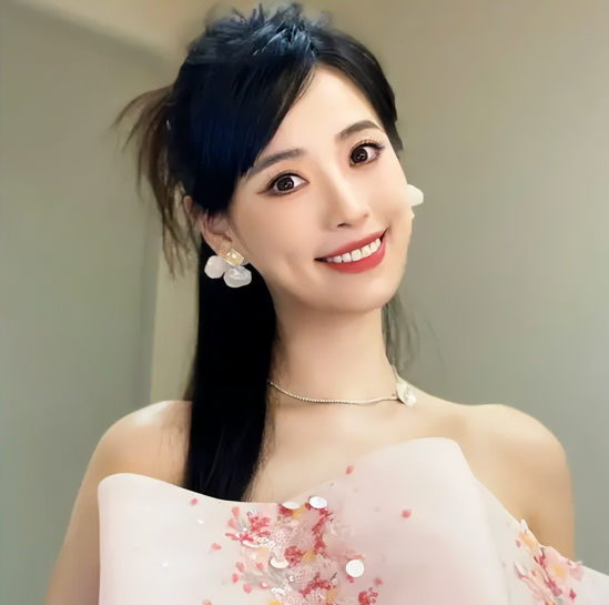 东方卫视10位美女主持人，陈辰、冯琳、司雯嘉，你喜欢哪位主播