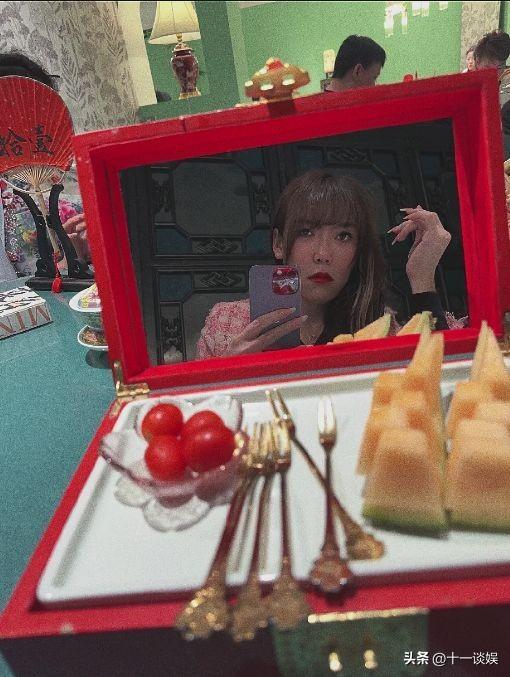 浪胃仙彻底放飞自我,晒美照越来越女性化,直言不在意他人看法